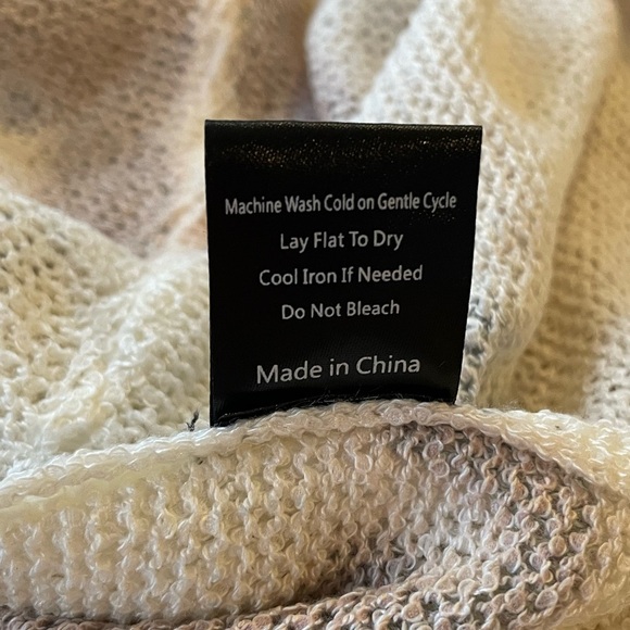 POL Excellent Condition Small Oversized Women’s V Neck Sweater Light Faded Camo - Picture 4 of 9